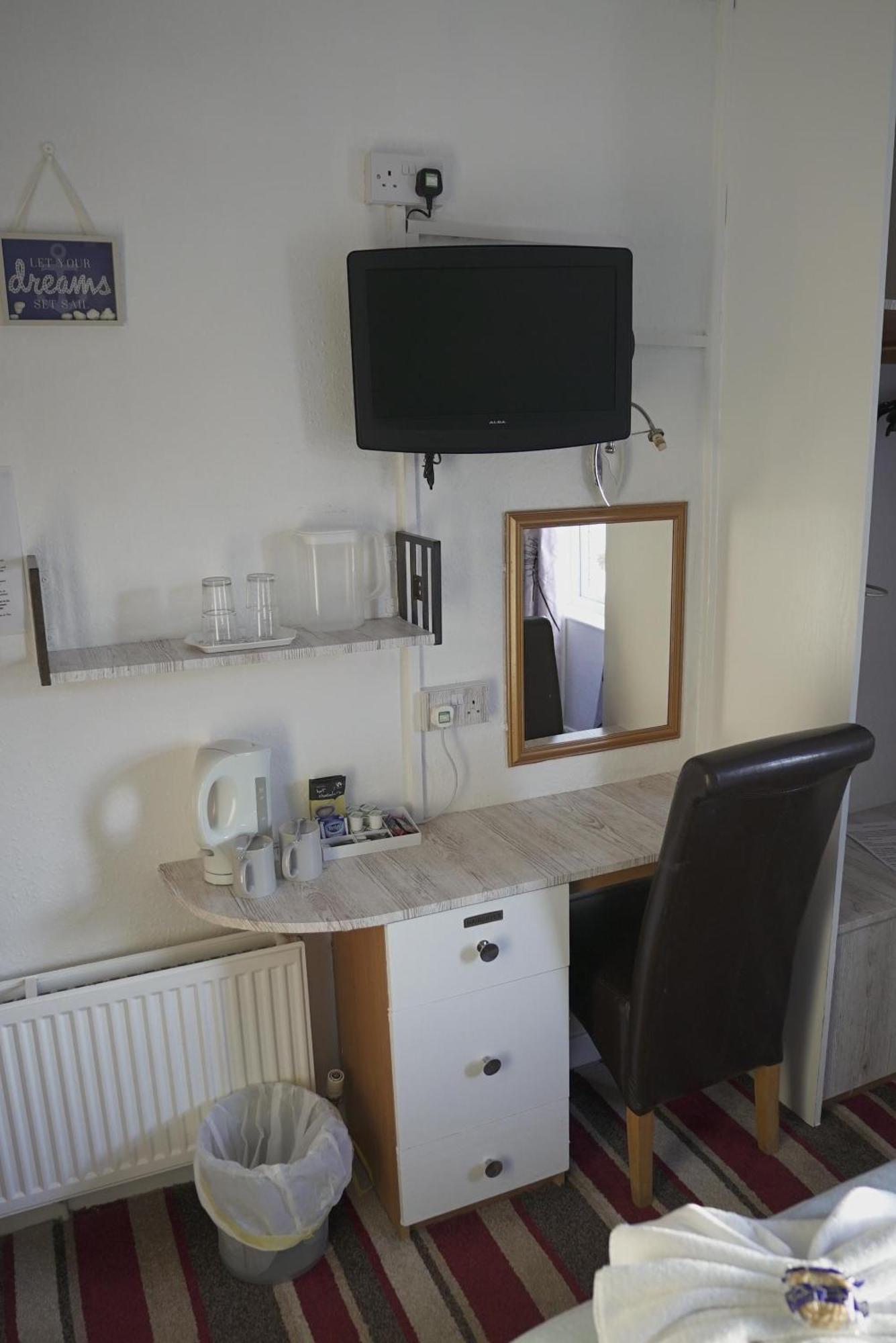 The Eastleigh 4*