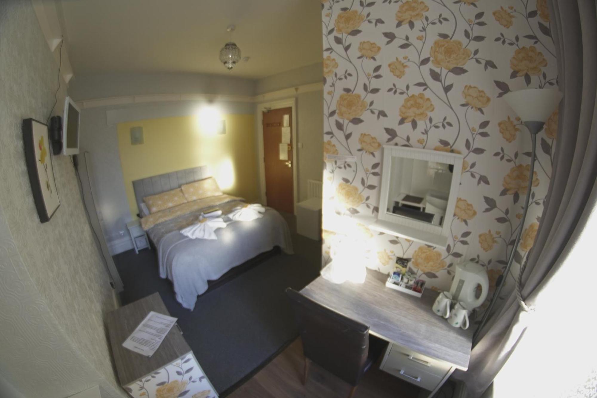 The Eastleigh 4*