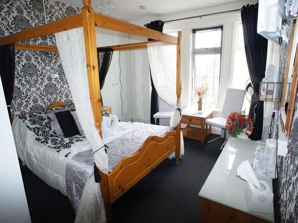 The Eastleigh 4*