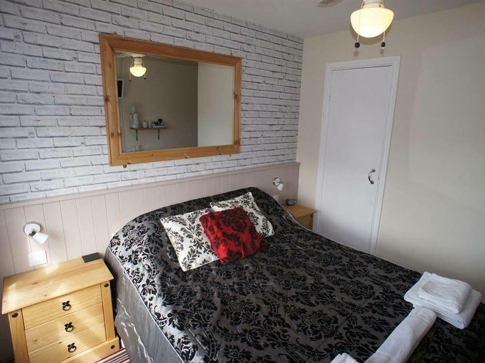 The Eastleigh 4*